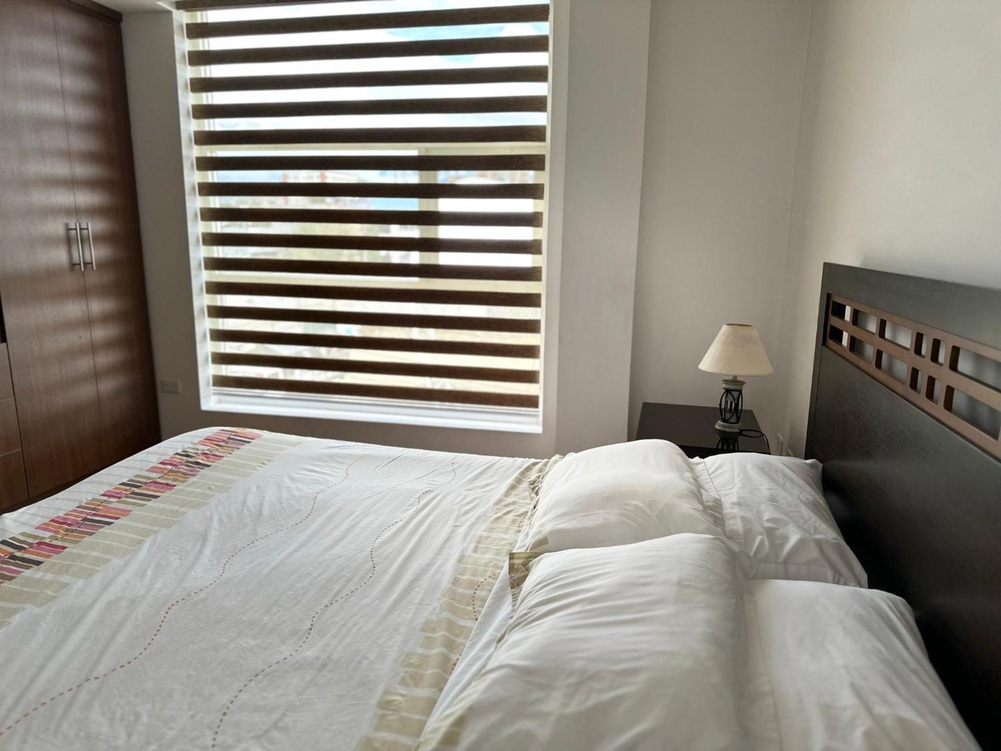 Instant Hotel - Departamento En Ambato Eksteriør billede