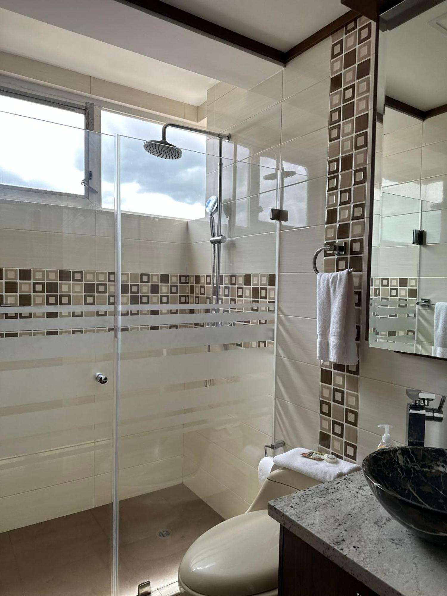 Instant Hotel - Departamento En Ambato Eksteriør billede