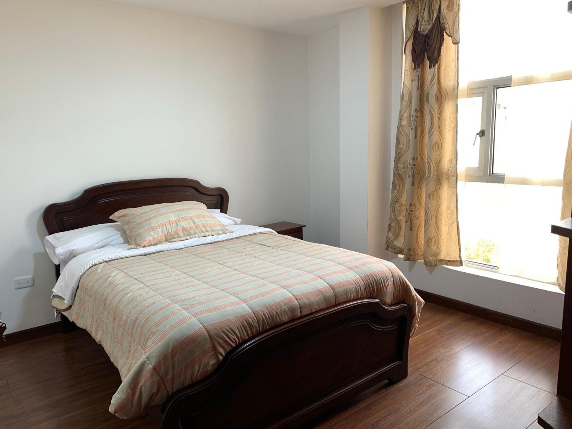 Instant Hotel - Departamento En Ambato Eksteriør billede